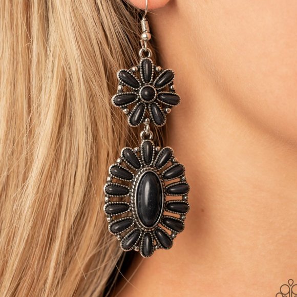 paparazzi Jewelry - Richly Rustler - Black Earrings